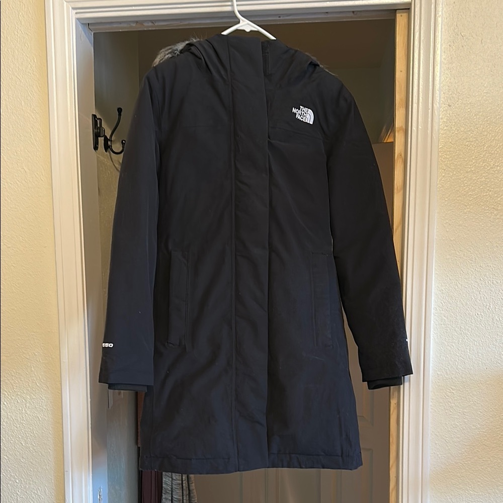 The North Face Black Arctic Parka Size S